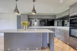 Kitchen- click for photo gallery